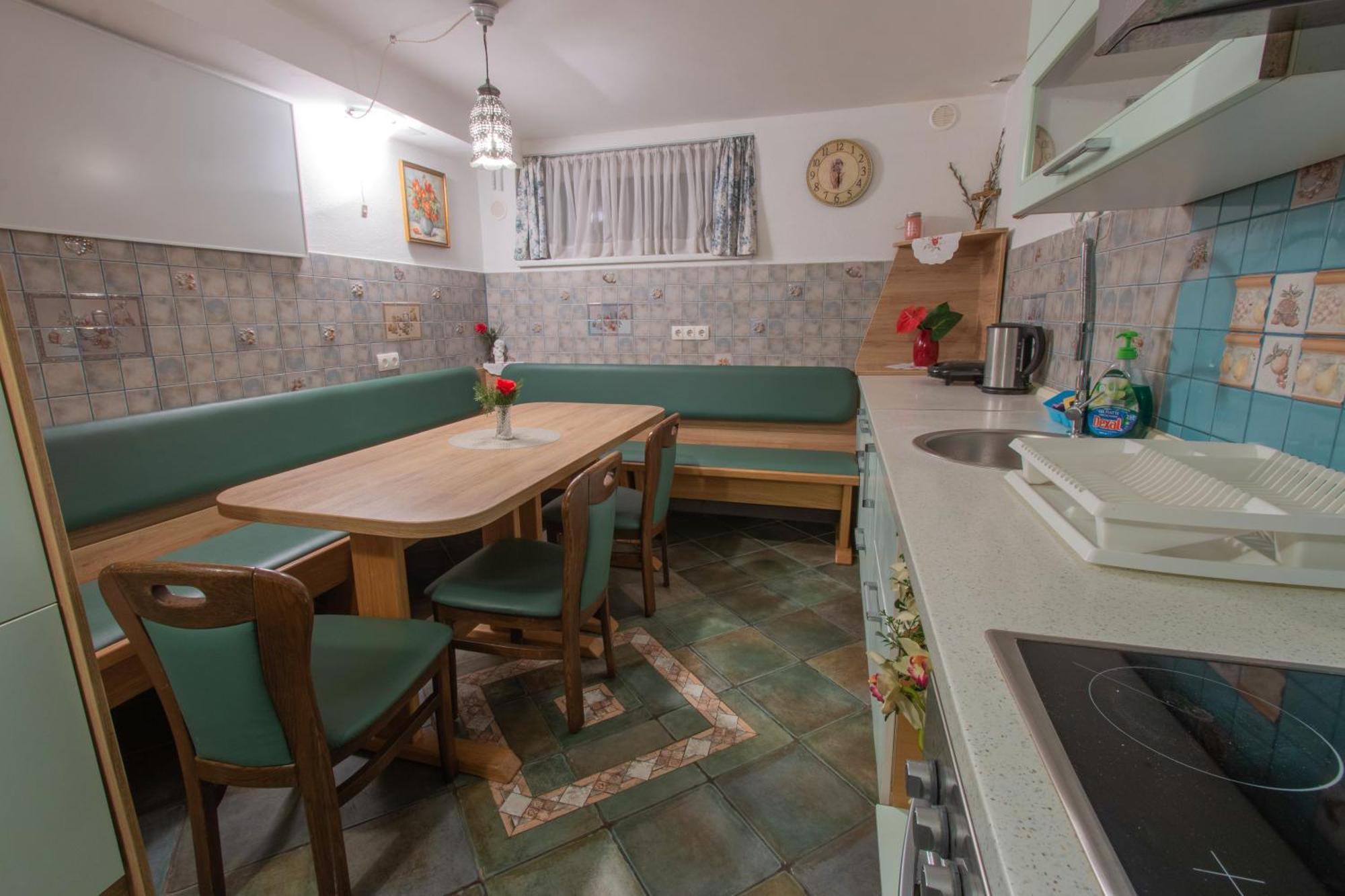 Mama'S House Vandrerhjem Cerklje na Gorenjskem Eksteriør bilde