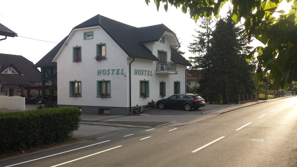 Mama'S House Vandrerhjem Cerklje na Gorenjskem Eksteriør bilde