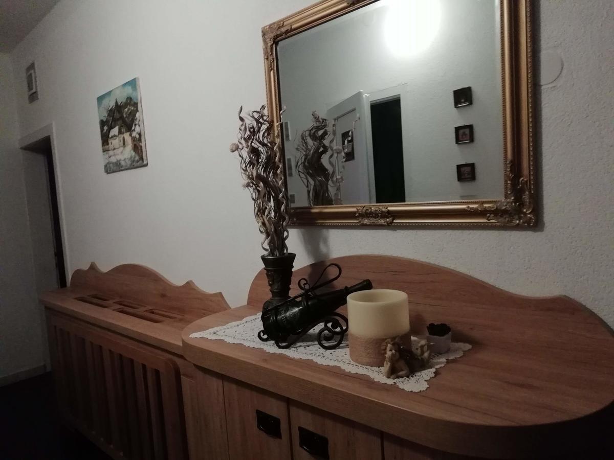 Mama'S House Vandrerhjem Cerklje na Gorenjskem Eksteriør bilde